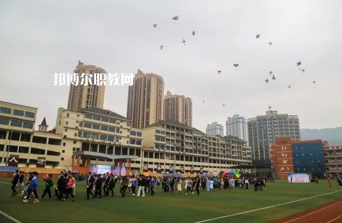 重慶萬盛職教中心2022年報(bào)名條件、招生要求、招生對(duì)象