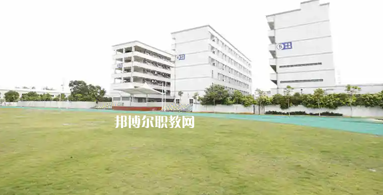廣州金領(lǐng)技工學校2022年報名條件、招生要求、招生對象