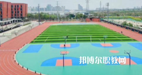 成都職業技術學校2023年招生辦聯系電話