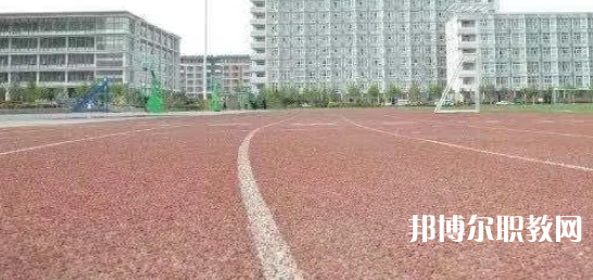 邢臺技師學院地址，乘車路線