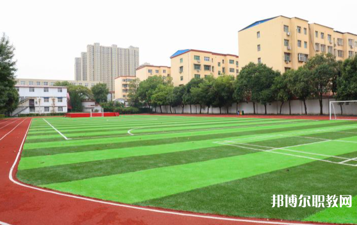 鄭州新華中等專業學校怎么樣、好不好