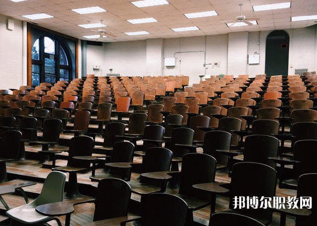 江蘇哪里的職教中心能讀機電技術應用專業