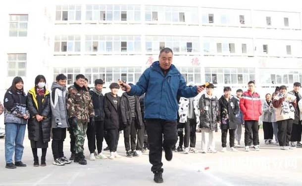 臨潁縣職業教育中心地址，乘車路線