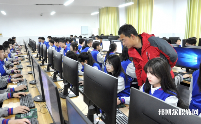 周口市潁河職業中等專業學校網站網址主頁