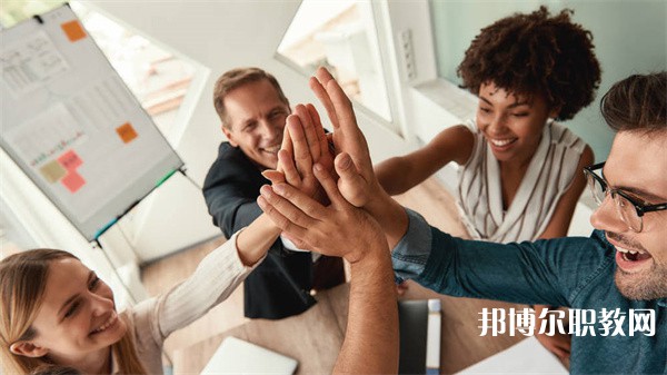 湖北哪里的中專學校能讀計算機與數碼產品維修專業專業