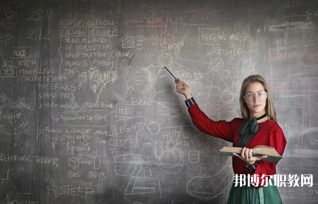 湖北哪里的技工學校能讀工業機器人應用與維護專業