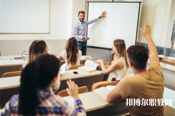 湖北哪里的職業學校能讀電子商務專業