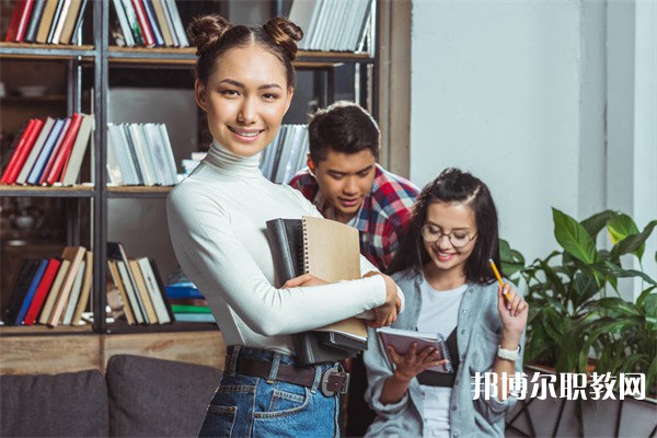 廣東哪里的中專學校能讀國際貿易實務專業