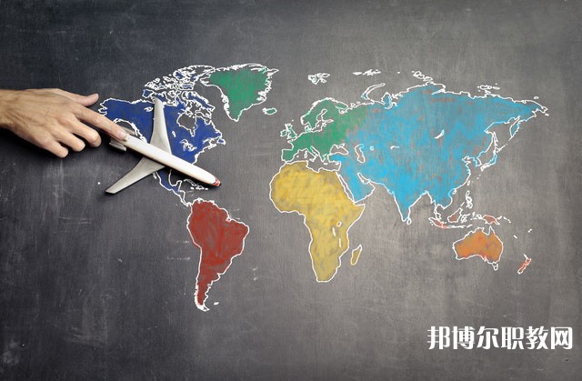 廣東哪里的職業學校能讀計算機應用與廣告設計專業