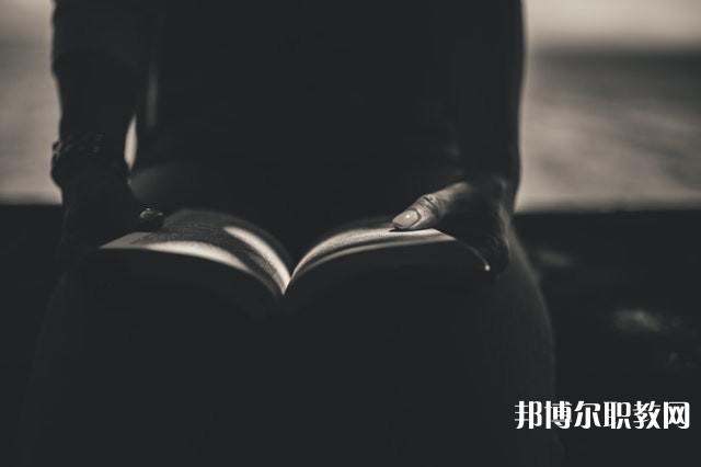 廣西哪里的中職學校能讀烹飪(中式空調)專業(yè)