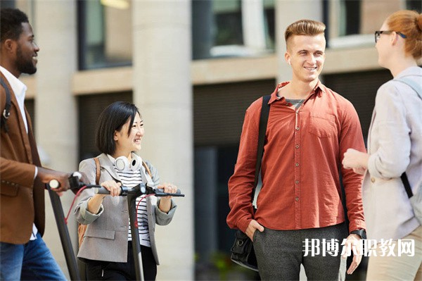 貴州哪里的中專學校能讀模具設計與制造專業專業