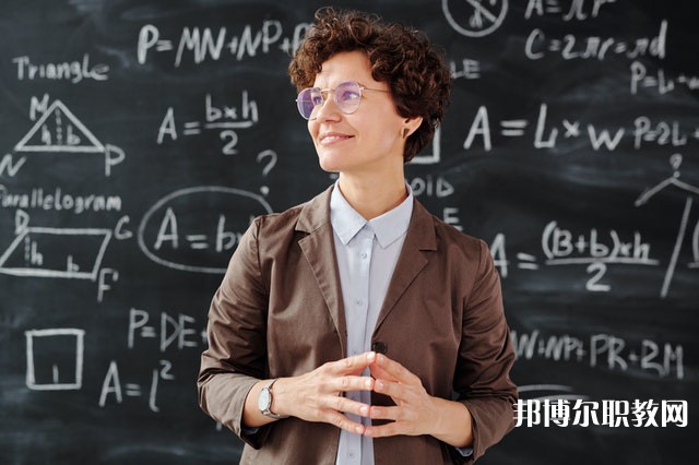貴州哪里的技工學校能讀電子專業