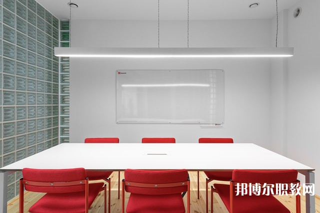 湖南哪里的中職學校能讀汽修專業