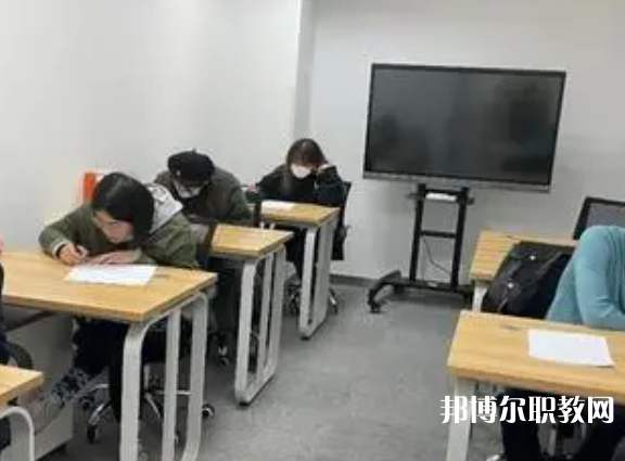 2025濰坊中專學校最新排名前三名單